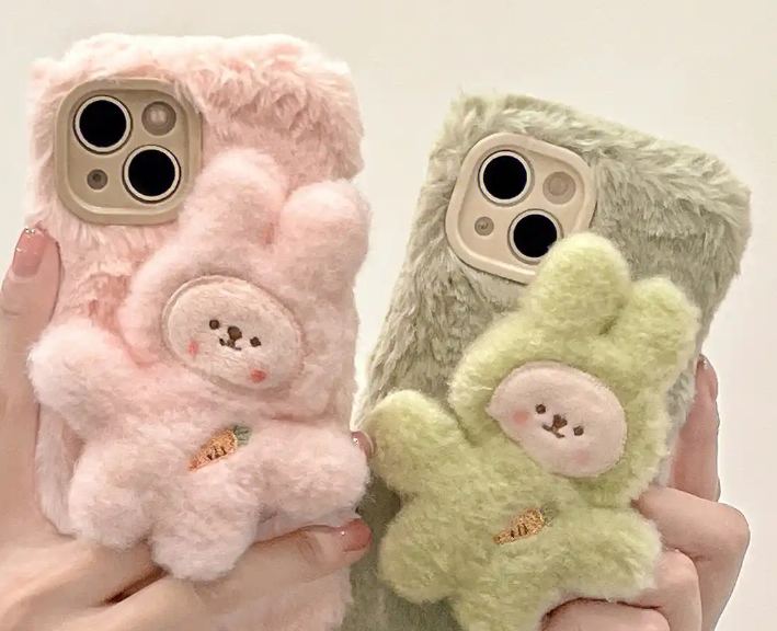 500元的手机壳，谁在支付情绪账单？