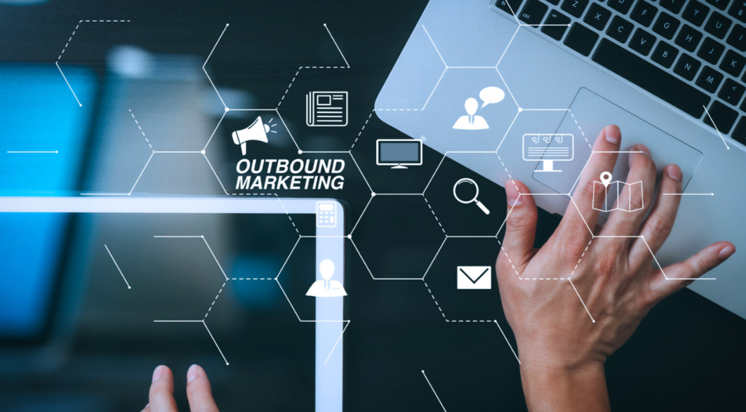 当AI技术不再满足于工具角色，社交领域的新边界正在硅谷被悄然推开